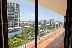 4000 Island Blvd, Aventura, FL 33160 - Photo 21