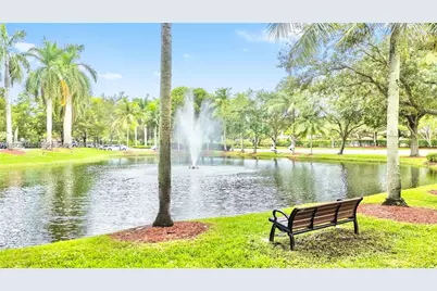 1235 NW 144th Ave, Pembroke Pines, FL 33028 - Photo 3