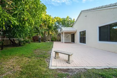1235 NW 144th Ave, Pembroke Pines, FL 33028 - Photo 41