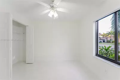 1235 NW 144th Ave, Pembroke Pines, FL 33028 - Photo 25