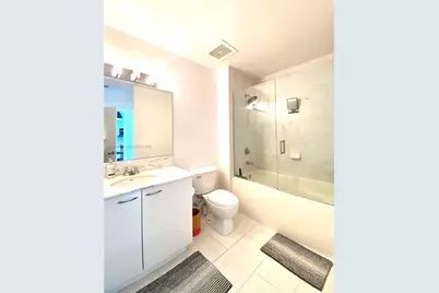 133 NE 2nd Ave #2904, Miami, FL 33132 - Photo 7