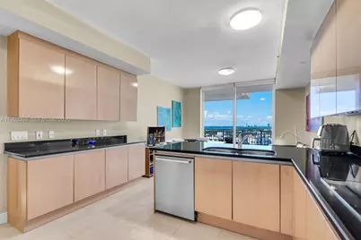 791 Crandon Blvd #1402, Key Biscayne, FL 33149 - Photo 9