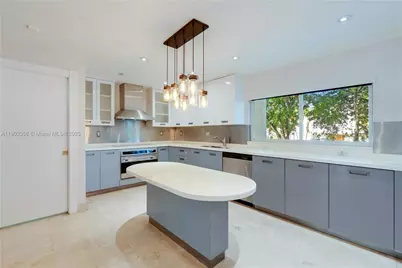 525 Ridgewood Rd, Key Biscayne, FL 33149 - Photo 11