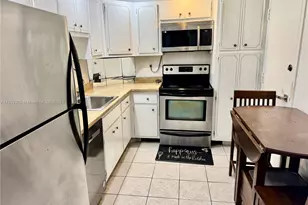 300 Bayview Dr, Sunny Isles Beach, FL 33160 - Photo 5