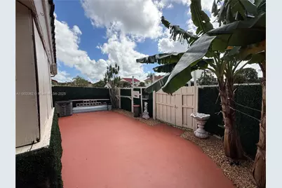 2901 San Remo Cir, Homestead, FL 33035 - Photo 13