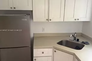 1027 Euclid Ave, Miami Beach, FL 33139 - Photo 1