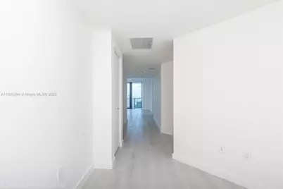1300 S Miami Ave #3701, Miami, FL 33130 - Photo 17