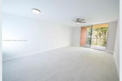 8323 Lake Dr #402, Doral, FL 33166 - Photo 3