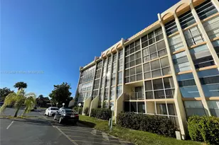 701 Three Islands Boulevard, Hallandale Beach, FL 33009 - Photo 33