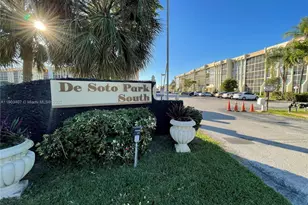 701 Three Islands Boulevard, Hallandale Beach, FL 33009 - Photo 49