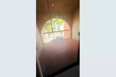 10229 NW 9th Street Cir #202, Miami, FL 33172 - Photo 5