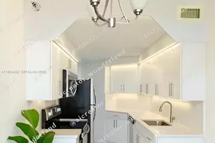 3610 Yacht Club Dr, Aventura, FL 33180 - Photo 25