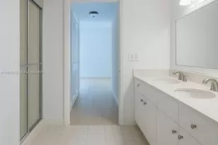 3610 Yacht Club Dr, Aventura, FL 33180 - Photo 35