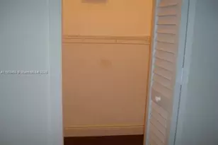 18230 Mediterranean Bl, Hialeah, FL 33015 - Photo 11