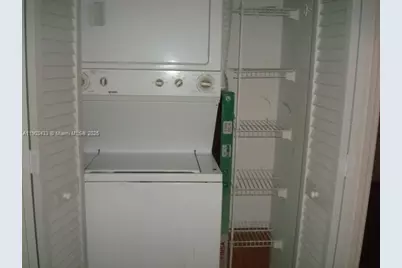 18230 Mediterranean Bl #1306, Hialeah, FL 33015 - Photo 5