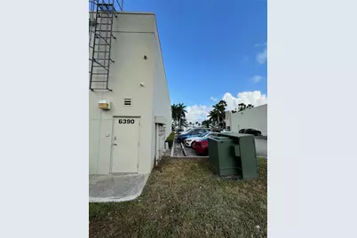 6390 NW 97th Ave #10, Doral, FL 33178 - Photo 9