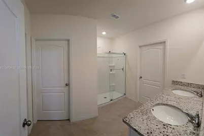 2722 Numa Falls Ave, Other City - In The State Of Florida, FL 33837 - Photo 31