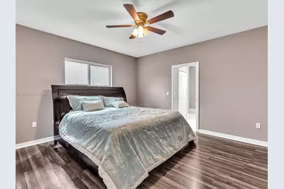 16691 NW 89th Pl, Miami Lakes, FL 33018 - Photo 23