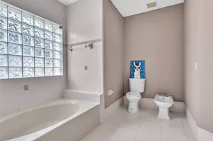 16691 NW 89th Pl, Miami Lakes, FL 33018 - Photo 25