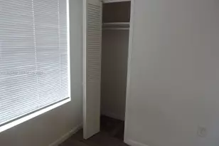 1843 NW 19th St, Miami, FL 33125 - Photo 13