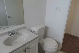 1843 NW 19th St, Miami, FL 33125 - Photo 9