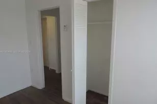 1843 NW 19th St, Miami, FL 33125 - Photo 7