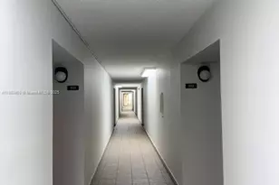 11790 SW 18th St, Miami, FL 33175 - Photo 21