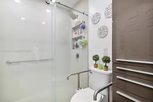 7231 SW 6th St, Miami, FL 33144 - Photo 19