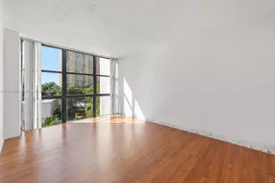 17021 N Bay Rd, Sunny Isles Beach, FL 33160 - Photo 5