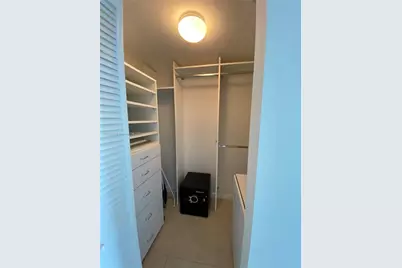 325 S Biscayne Blvd #3015, Miami, FL 33131 - Photo 11