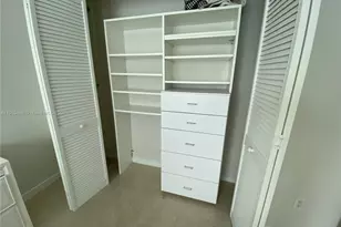 325 S Biscayne Blvd, Miami, FL 33131 - Photo 15