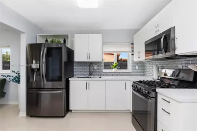 2670 SW 119th Ct, Miami, FL 33175 - Photo 13