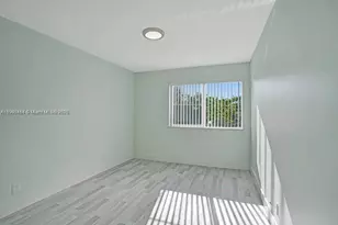 10725 Cleary Blvd, Plantation, FL 33324 - Photo 9