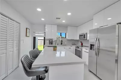6021 SW 19th St, Miami, FL 33155 - Photo 3