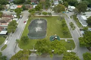 933 NW 50th St, Miami, FL 33127 - Photo 31