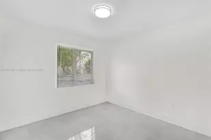 933 NW 50th St, Miami, FL 33127 - Photo 15