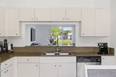 8231 SW 29th St, Miramar, FL 33025 - Photo 29