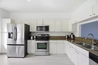 8231 SW 29th St, Miramar, FL 33025 - Photo 27