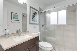 906 N 13th Ave, Hollywood, FL 33019 - Photo 17