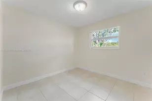 8670 SW 27th Ln, Miami, FL 33155 - Photo 23