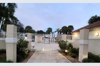 10830 NW 8th St, Pembroke Pines, FL 33026 - Photo 63