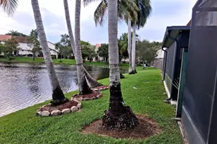 10830 NW 8th St, Pembroke Pines, FL 33026 - Photo 49