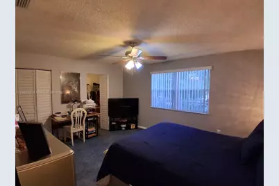 10830 NW 8th St, Pembroke Pines, FL 33026 - Photo 41