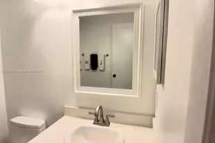 10830 NW 8th St, Pembroke Pines, FL 33026 - Photo 25