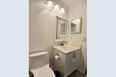 10830 NW 8th St, Pembroke Pines, FL 33026 - Photo 31