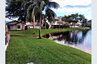 10830 NW 8th St, Pembroke Pines, FL 33026 - Photo 43