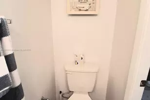 10830 NW 8th St, Pembroke Pines, FL 33026 - Photo 21