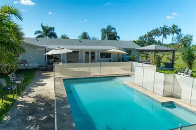 19245 SW 188th St, Miami, FL 33187 - Photo 35