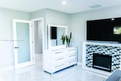 19245 SW 188th St, Miami, FL 33187 - Photo 17