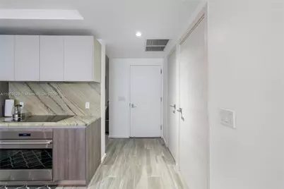 801 S Miami Ave #1002, Miami, FL 33130 - Photo 13